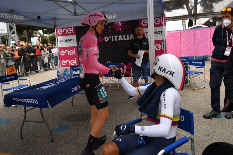 Giro 2022: Jai Hindley estreia-se a vencer uma Grande Volta!