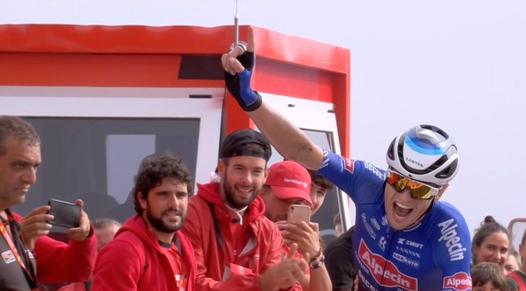 Vuelta 2022: Dobradinha para Jay Vine, Remco firma os seus créditos