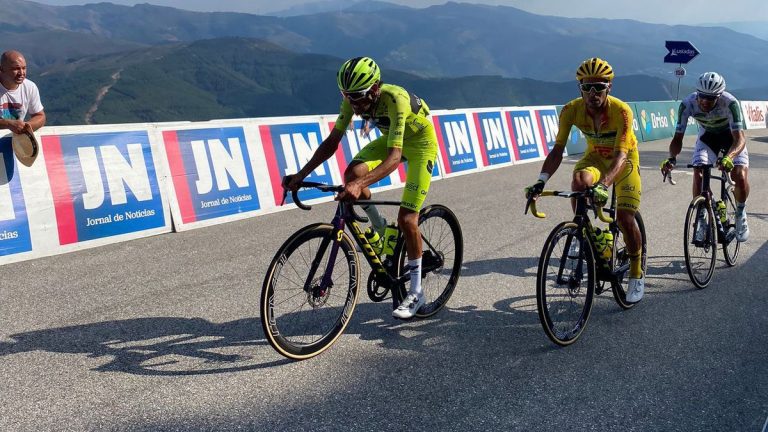 Volta a Portugal: Tripla na Senhora da Graça!
