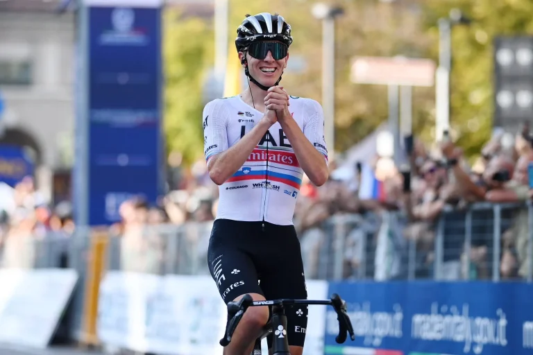 Hat-trick de Tadej Pogacar