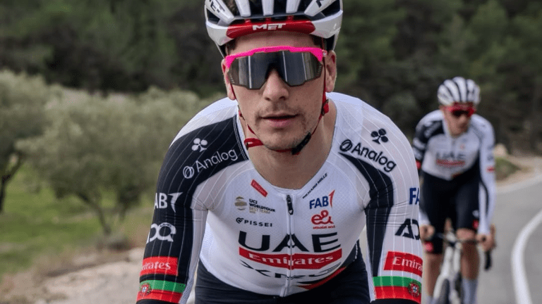 “Ninguém é imbatível”: João Almeida acredita no sonho do Giro